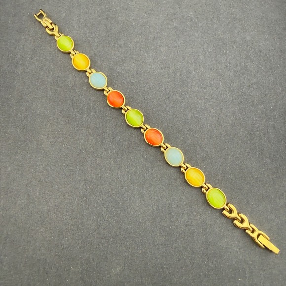 Jewelry - Vintage Gold Tone Multi Color Oval Cabochon Scarab Style Link Bracelet Glass